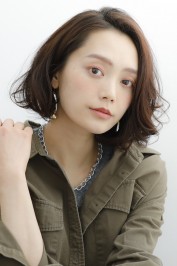 毛先パーマでナチュラルかきあげボブ